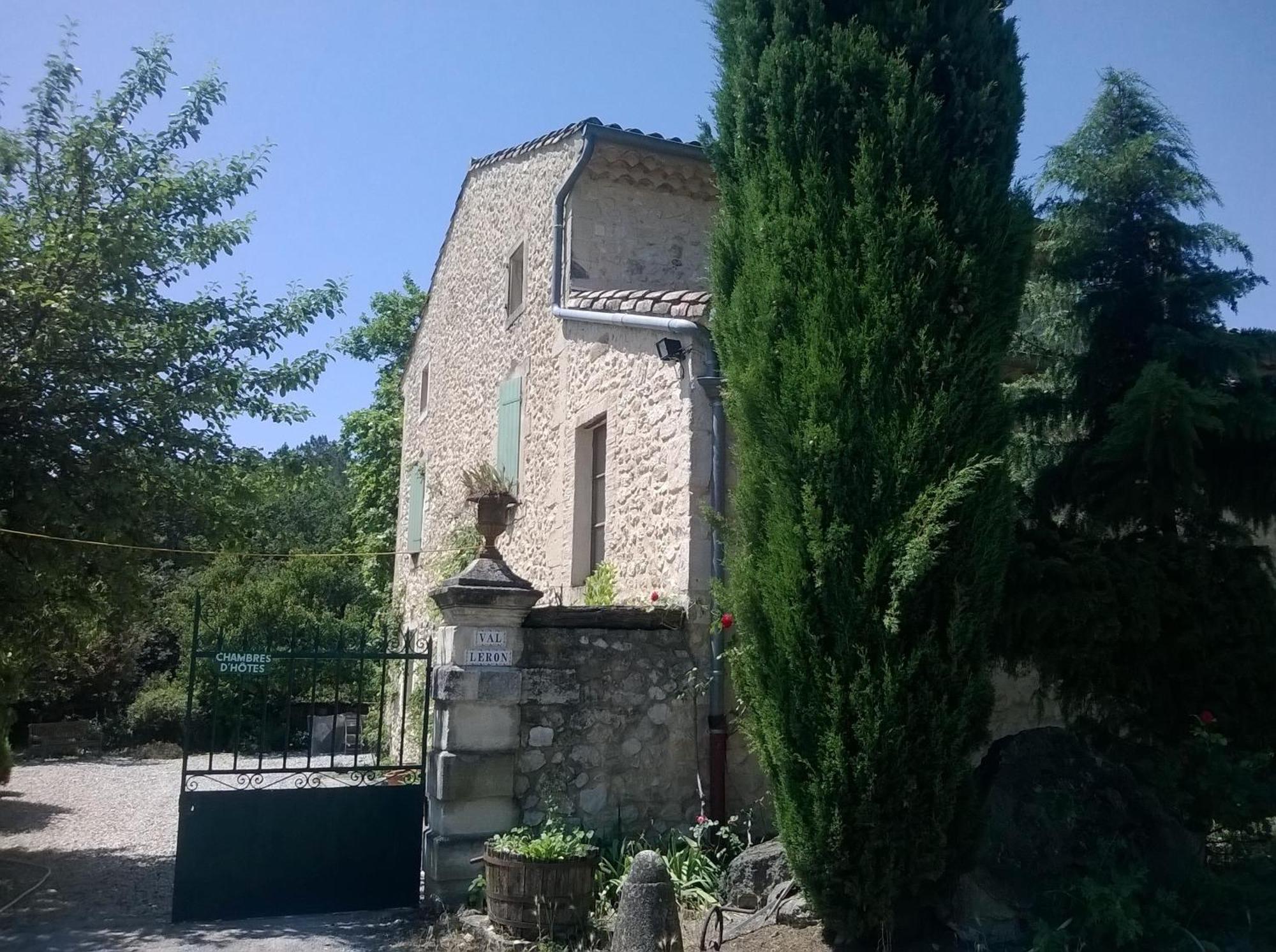Le Val Leron Bed & Breakfast Valaurie Exterior foto