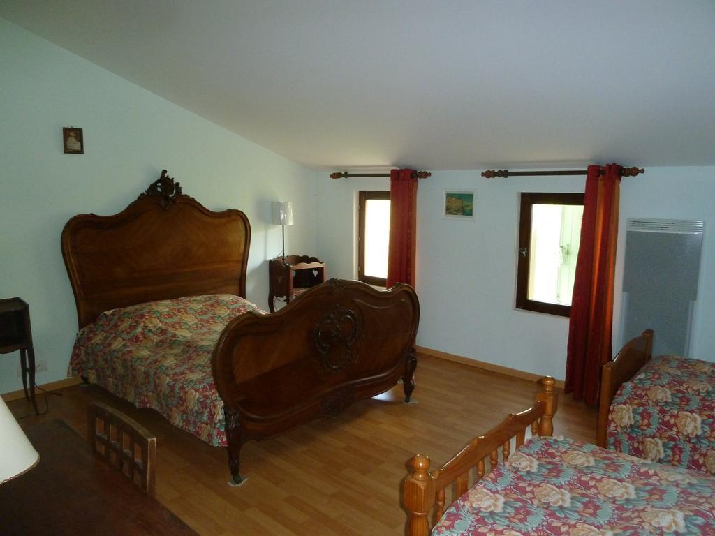 Le Val Leron Bed & Breakfast Valaurie Exterior foto