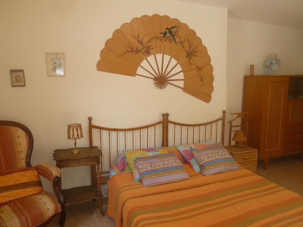 Le Val Leron Bed & Breakfast Valaurie Exterior foto