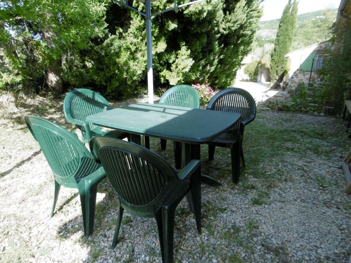 Le Val Leron Bed & Breakfast Valaurie Exterior foto