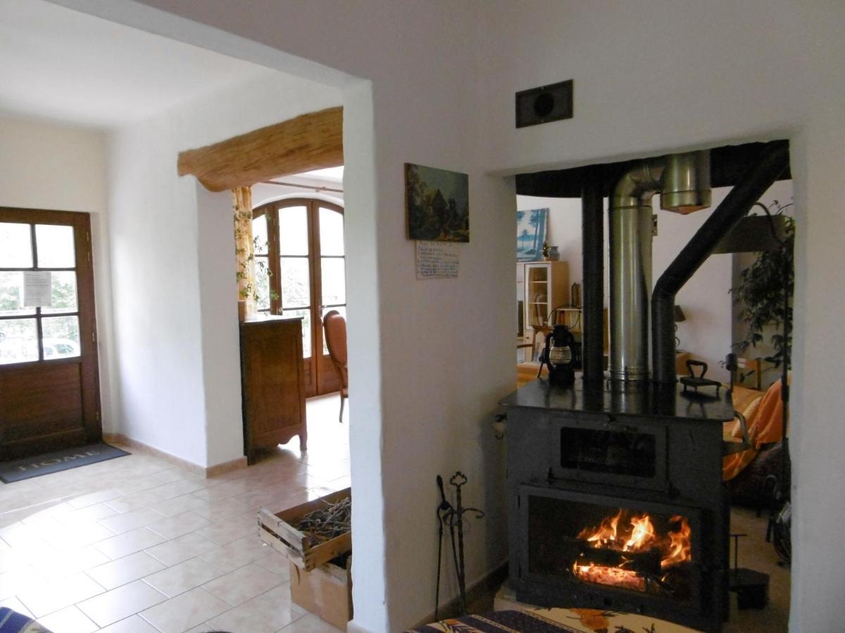 Le Val Leron Bed & Breakfast Valaurie Exterior foto