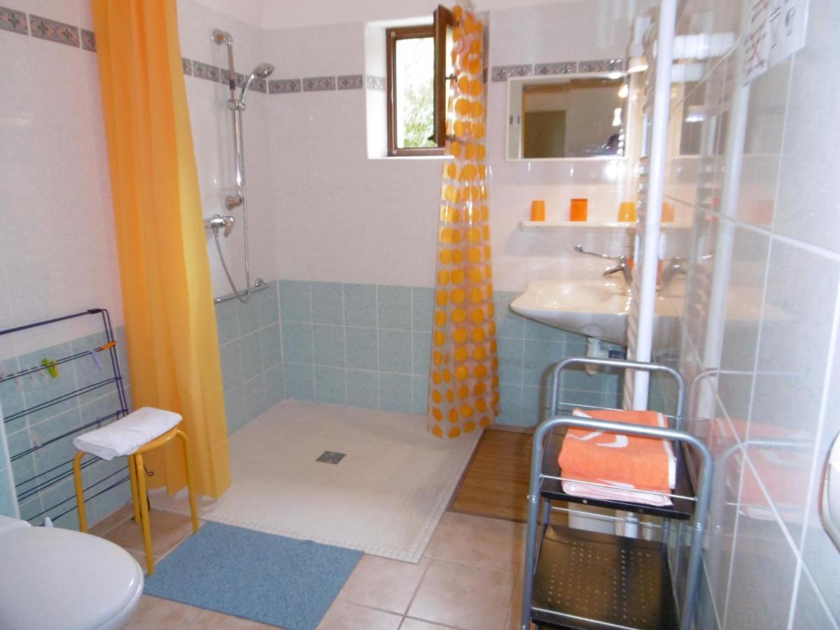 Le Val Leron Bed & Breakfast Valaurie Exterior foto