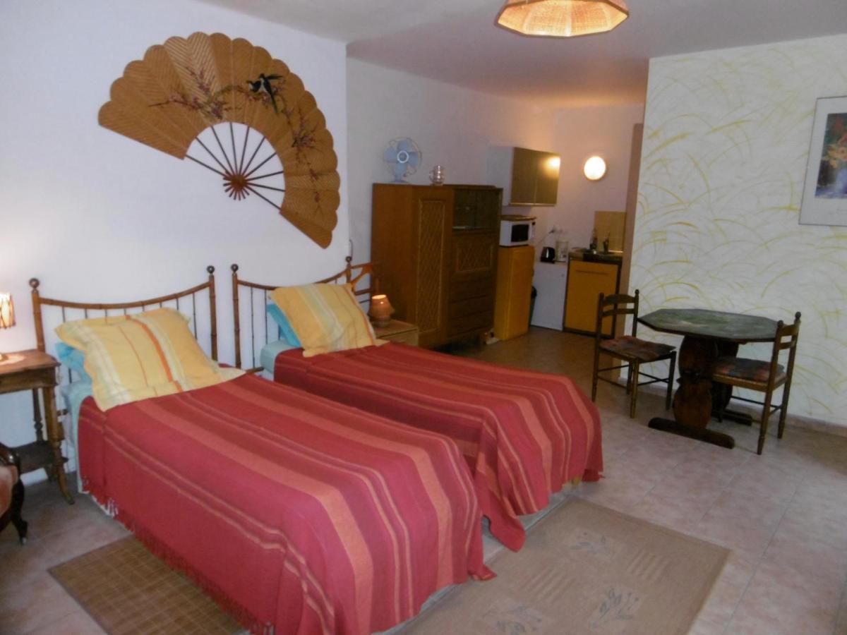 Le Val Leron Bed & Breakfast Valaurie Exterior foto