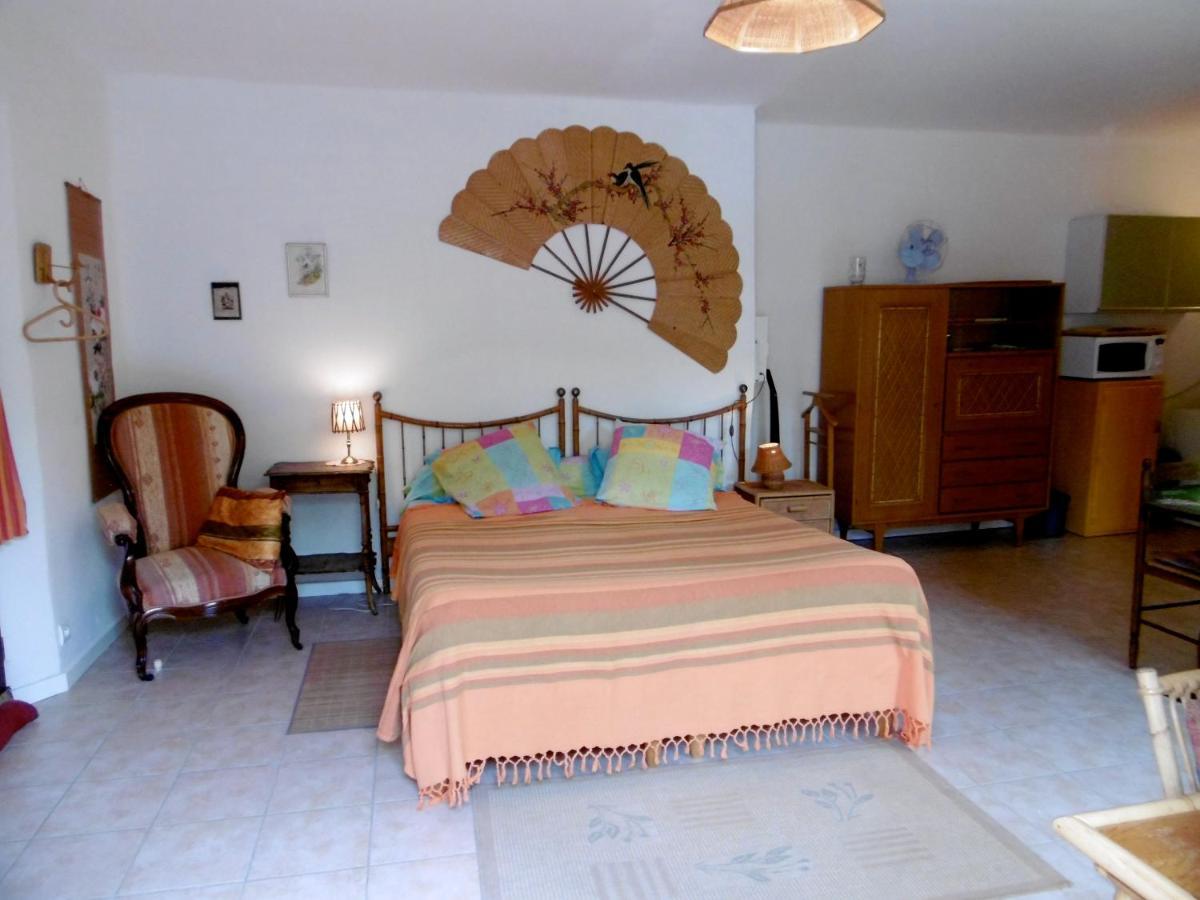 Le Val Leron Bed & Breakfast Valaurie Exterior foto