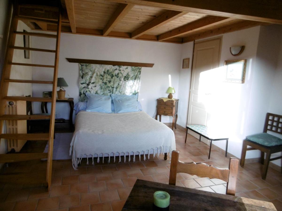 Le Val Leron Bed & Breakfast Valaurie Exterior foto